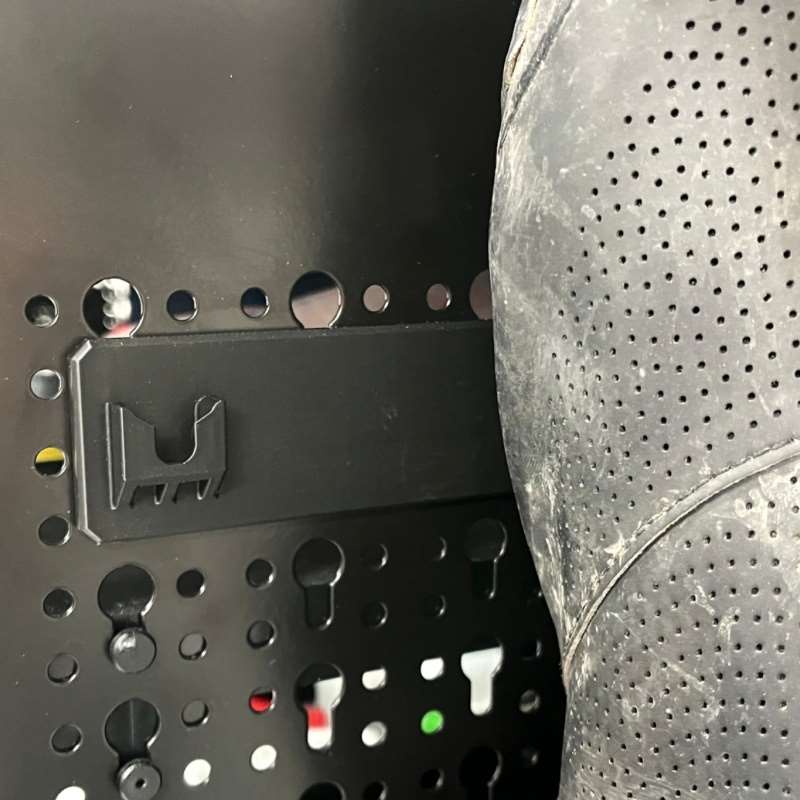 Suporte de parede para armazen - Cycling Gear Organizer Wall avaliação e preço